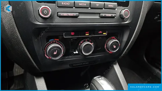 VOLKSWAGEN JETTA 1.6 TDI BLUE MOTION