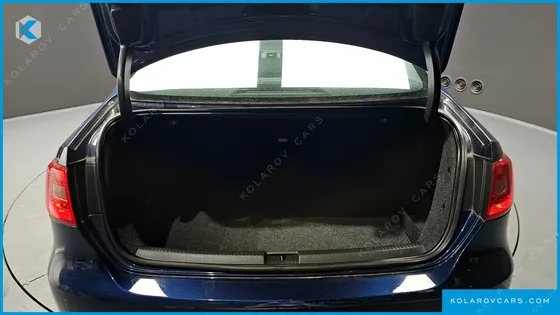 VOLKSWAGEN JETTA 1.6 TDI BLUE MOTION