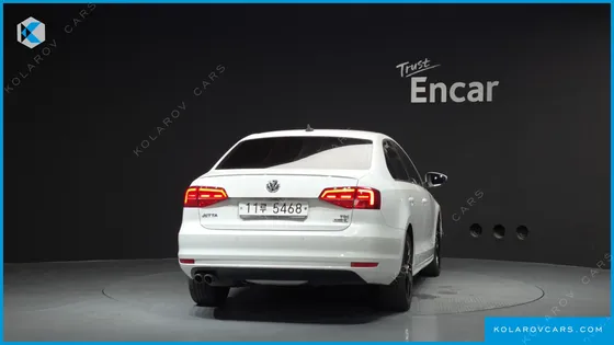 VOLKSWAGEN JETTA 2.0 TDI BLUEMOTION PREMIUM