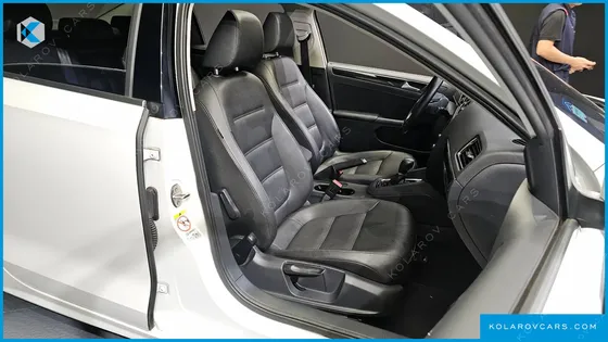 VOLKSWAGEN JETTA 2.0 TDI BLUEMOTION PREMIUM