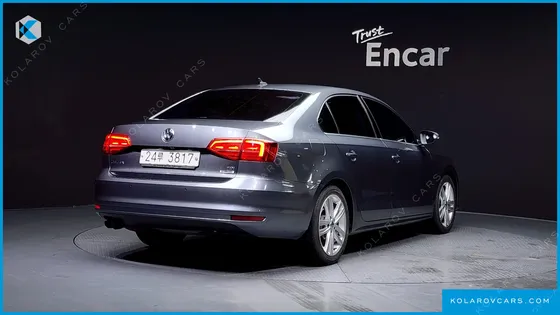 VOLKSWAGEN JETTA 2.0 TDI BLUEMOTION PREMIUM