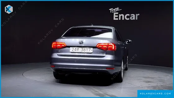 VOLKSWAGEN JETTA 2.0 TDI BLUEMOTION PREMIUM