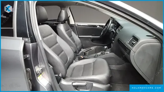 VOLKSWAGEN JETTA 2.0 TDI BLUEMOTION PREMIUM