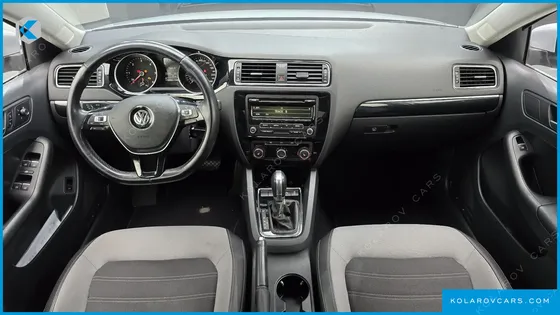 VOLKSWAGEN JETTA 2.0 TDI BLUEMOTION