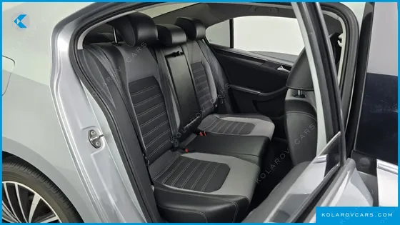 VOLKSWAGEN JETTA 2.0 TDI BLUEMOTION