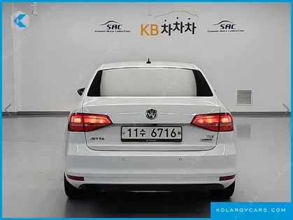 VOLKSWAGEN JETTA 2.0 TDI BLUEMOTION