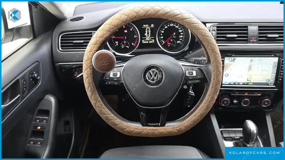 VOLKSWAGEN JETTA 2.0 TDI BLUEMOTION
