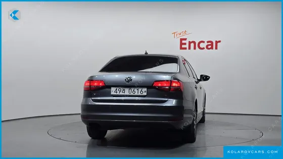 VOLKSWAGEN JETTA 2.0 TDI BLUEMOTION