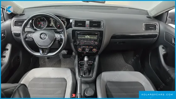 VOLKSWAGEN JETTA 2.0 TDI BLUEMOTION