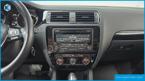 VOLKSWAGEN JETTA 2.0 TDI BLUEMOTION