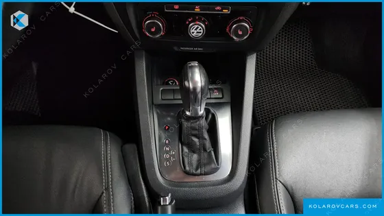 VOLKSWAGEN JETTA 1.6 TDI BLUE MOTION