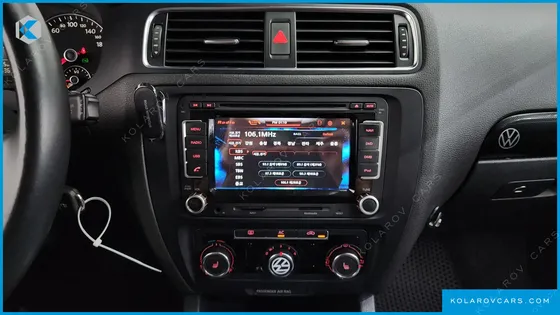 VOLKSWAGEN JETTA 1.6 TDI BLUE MOTION