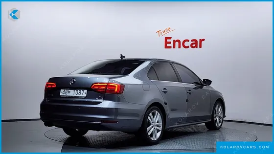 VOLKSWAGEN JETTA 2.0 TDI BLUEMOTION PREMIUM