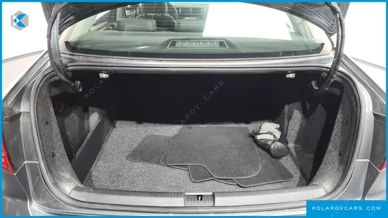 VOLKSWAGEN JETTA 2.0 TDI BLUEMOTION PREMIUM
