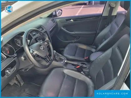 VOLKSWAGEN JETTA 2.0 TDI BLUEMOTION PREMIUM