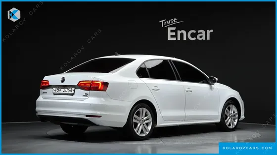VOLKSWAGEN JETTA 2.0 TDI BLUEMOTION PREMIUM
