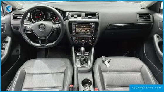 VOLKSWAGEN JETTA 2.0 TDI BLUEMOTION PREMIUM