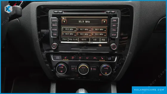 VOLKSWAGEN JETTA 2.0 TDI BLUEMOTION PREMIUM