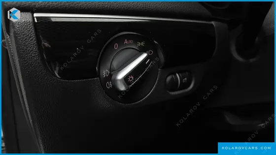 VOLKSWAGEN JETTA 2.0 TDI BLUEMOTION PREMIUM