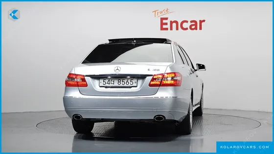MERCEDES E-CLASS E300 ELEGANCE