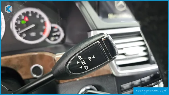 MERCEDES E-CLASS E300 ELEGANCE