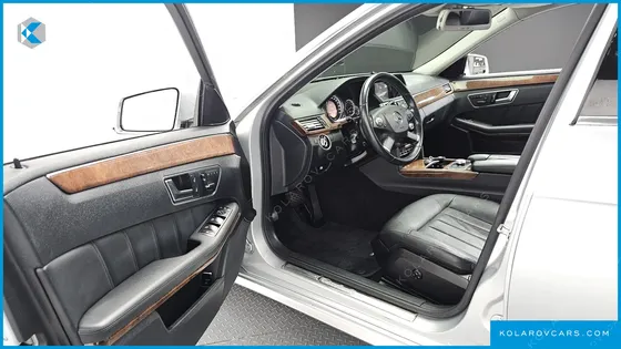 MERCEDES E-CLASS E300 ELEGANCE