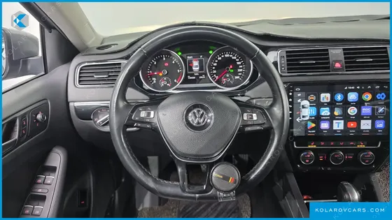 VOLKSWAGEN JETTA 2.0 TDI BLUEMOTION PREMIUM