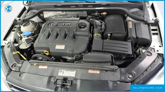 VOLKSWAGEN JETTA 2.0 TDI BLUEMOTION PREMIUM