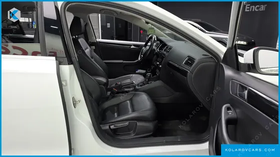 VOLKSWAGEN JETTA 2.0 TDI BLUEMOTION PREMIUM