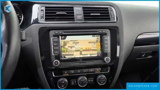 VOLKSWAGEN JETTA 2.0 TDI BLUEMOTION PREMIUM