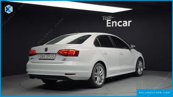 VOLKSWAGEN JETTA 2.0 TDI BLUEMOTION PREMIUM