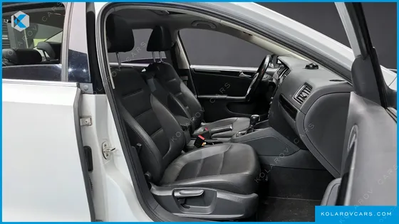VOLKSWAGEN JETTA 2.0 TDI BLUEMOTION PREMIUM