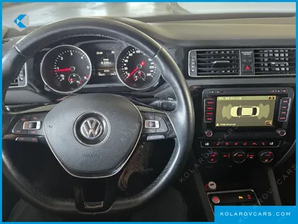 VOLKSWAGEN JETTA 2.0 TDI BLUEMOTION PREMIUM