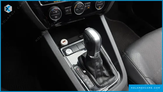 VOLKSWAGEN JETTA 2.0 TDI BLUEMOTION PREMIUM