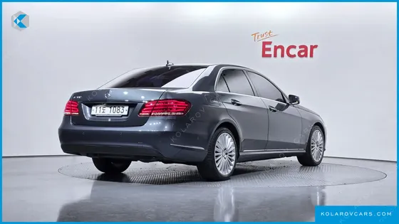 MERCEDES E-CLASS E300 ELEGANCE