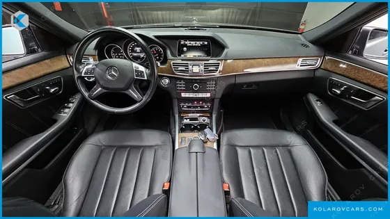 MERCEDES E-CLASS E300 ELEGANCE