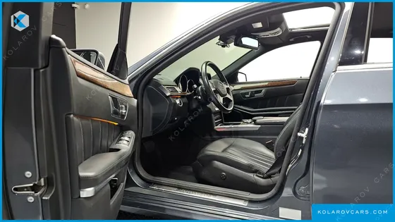 MERCEDES E-CLASS E300 ELEGANCE