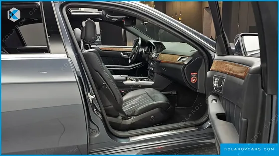 MERCEDES E-CLASS E300 ELEGANCE