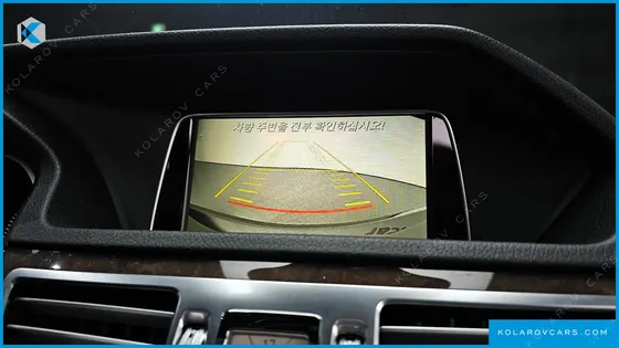 MERCEDES E-CLASS E300 ELEGANCE