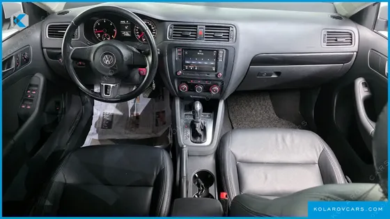 VOLKSWAGEN JETTA 1.6 TDI BLUE MOTION