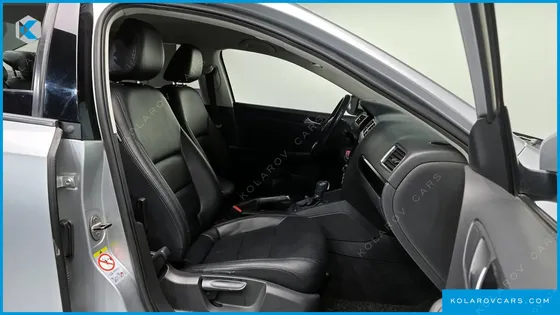 VOLKSWAGEN JETTA 1.6 TDI BLUE MOTION