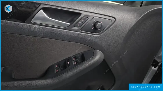 VOLKSWAGEN JETTA 1.6 TDI BLUE MOTION