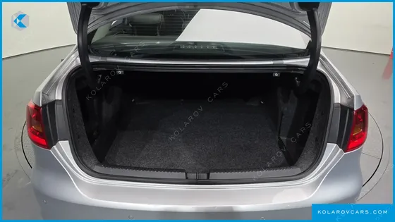 VOLKSWAGEN JETTA 1.6 TDI BLUE MOTION