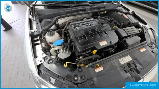 VOLKSWAGEN JETTA 2.0 TDI BLUEMOTION PREMIUM