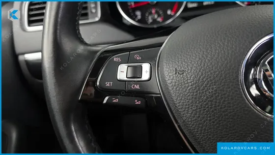 VOLKSWAGEN JETTA 2.0 TDI BLUEMOTION PREMIUM