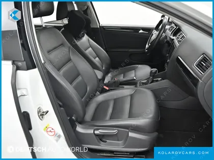 VOLKSWAGEN JETTA 2.0 TDI BLUEMOTION PREMIUM