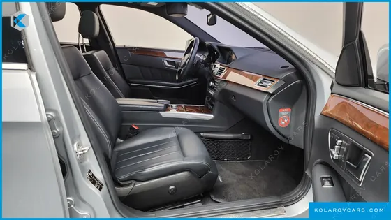 MERCEDES E-CLASS E300 ELEGANCE