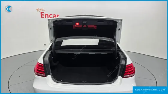 MERCEDES E-CLASS E300 AVANGARD