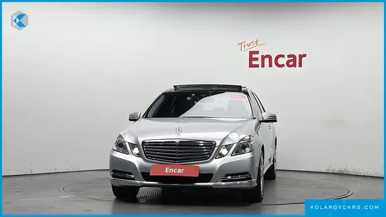 MERCEDES E-CLASS E300 ELEGANCE