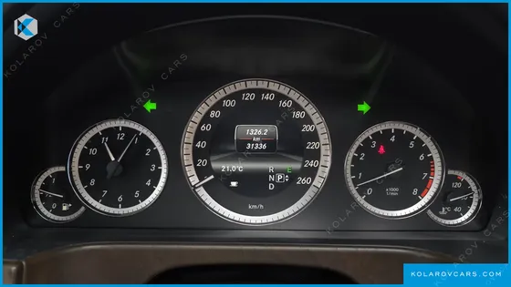 MERCEDES E-CLASS E300 ELEGANCE